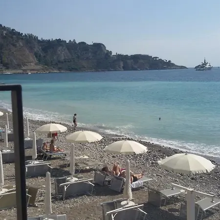La Rosa Dei Venti Sul Mare 타오르미나